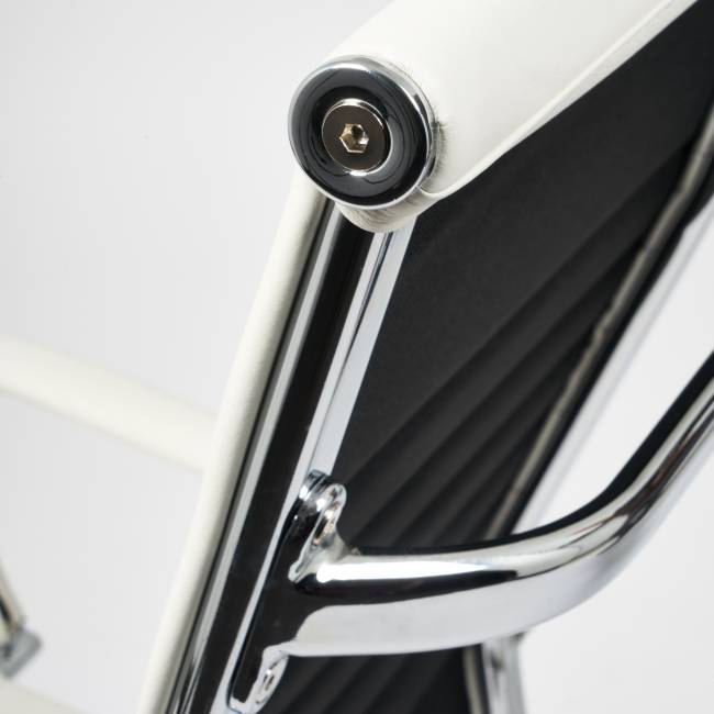 Кресло URBAN кож/зам, белый, 36-01 белый кож/зам