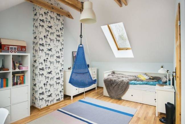 Мансардное окно FAKRO FTS U2 Standart, однокамерный, дерево Мансардное окно FAKRO FTS U2 Standart, однокамерный, дерево