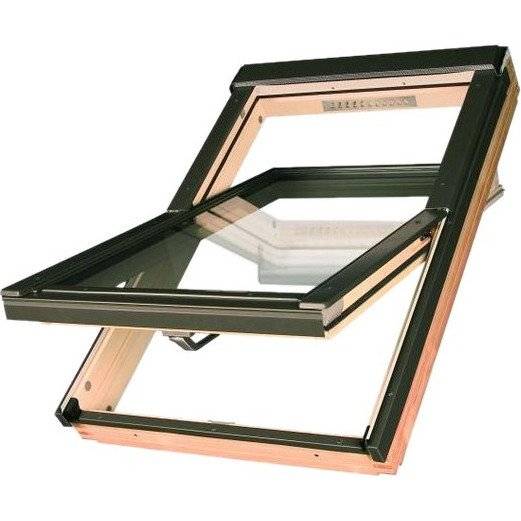 Мансардное окно FAKRO FTS U2 Standart, однокамерный, дерево 114х140 Мансардное окно FAKRO FTS U2 Standart, однокамерный, дерево 114х140